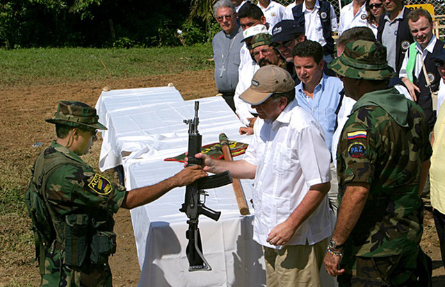 Proceso de Paz de AUC Y BCB