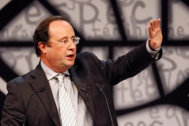 Hollande charge Bouton