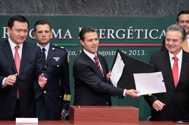 Se aprueba la Reforma Energètica