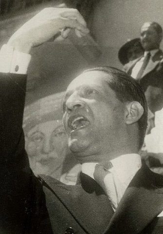 fundó el movimiento político Unión Nacional de Izquierda Revolucionaria (UNIR)