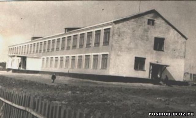Построено здание современной школы.