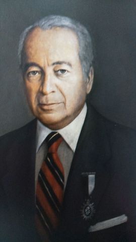 Rector Roberto Arias Pérez