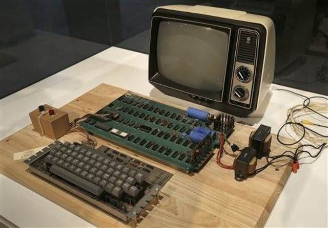 Apple computer