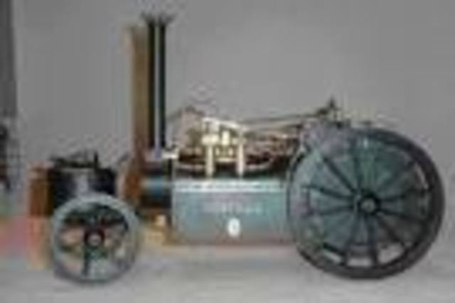 primer motor a explosion