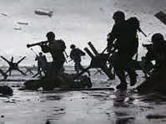 Aliados inician el desembarco de Normandía.