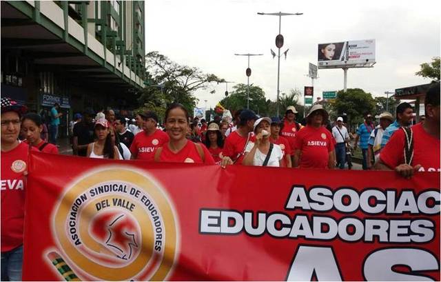 LOS NUEVOS MAESTROS TIENEN LA PALABRA