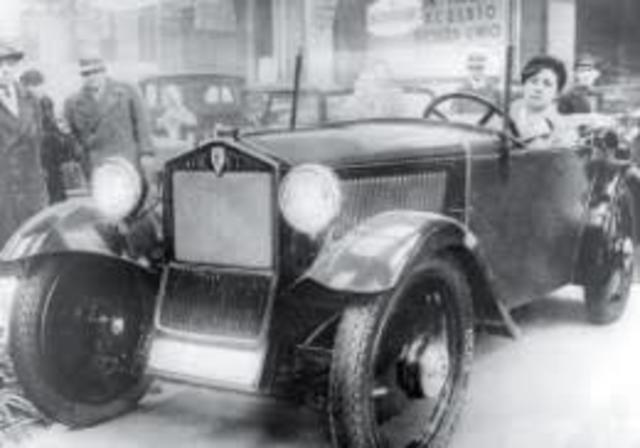 PRIMER MOTOR DE 6 CILINDROS Y CON TRACCION A LAS 4 RUEDAS