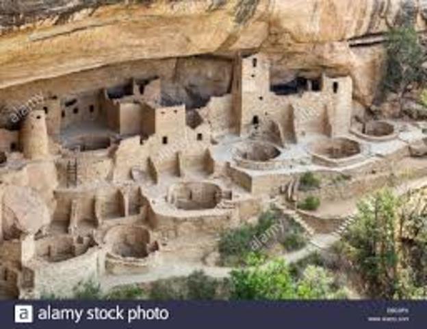 The Anasazi tribe lived by around the Four Corners area