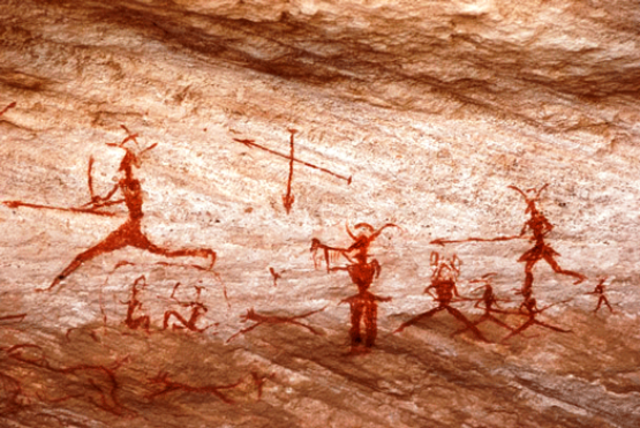 Informe pinturas rupestres en Mozambique