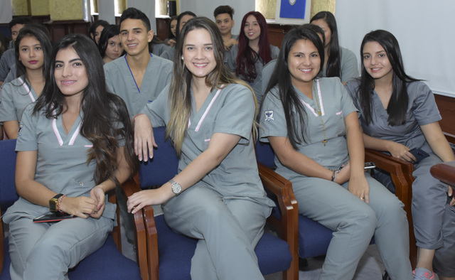 Trajes de mayo 19 septiembre.