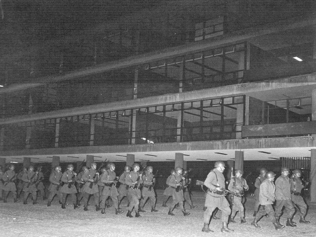 EL EJÉRCITO EN LA CU