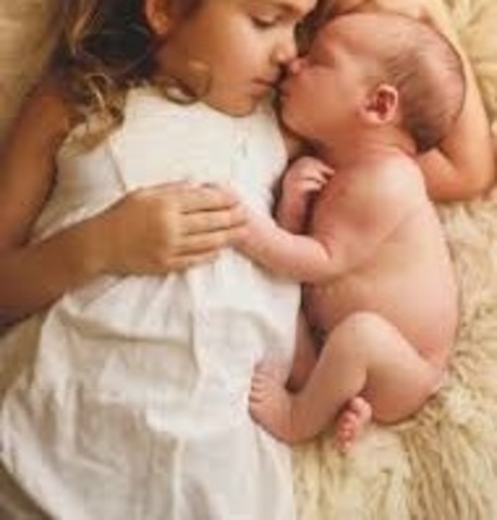 Nacimiento de su hermana