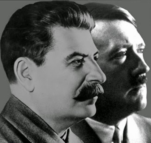 Hitleris ir Stalinas pasirašė garsiąją nepuolimo sutartį.