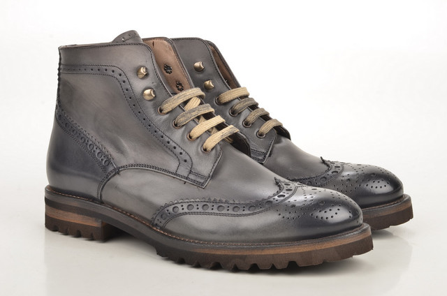 Brogue boots become popular