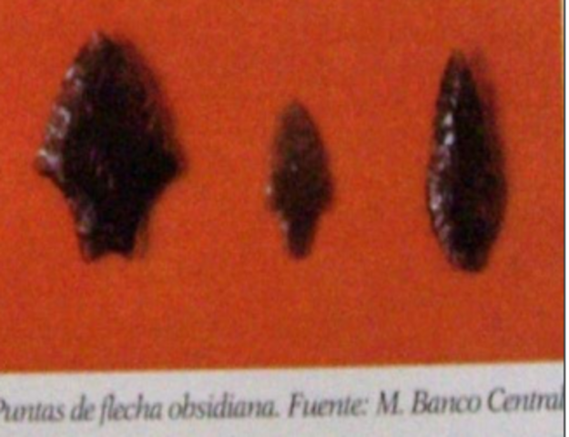 Puntas de flechas, cuchillos, navajas