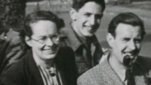 Clarke y John Kenneth Ronald Murray.