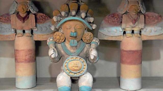 Cultura Napo, Escultura de Barro