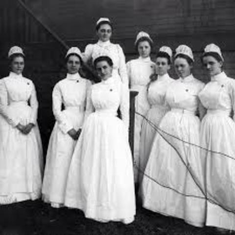 Primera escuela de Enfermeria Psiquiátrica