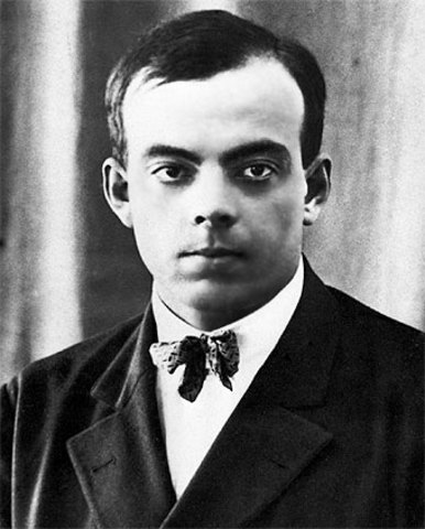 Antoine de Saint-Exùpery (1900-1944)