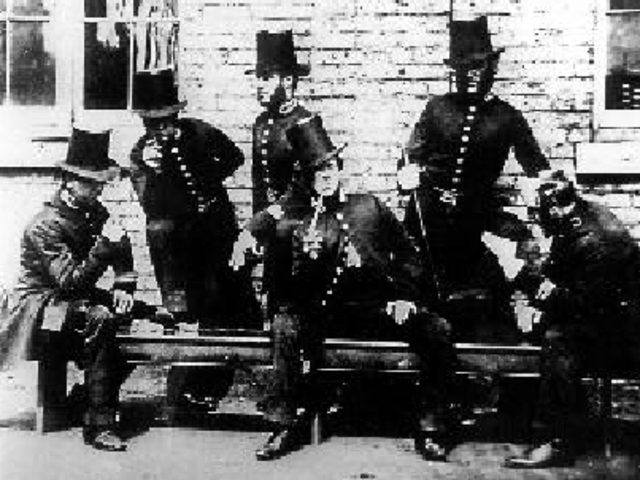 British overcome the French and take control of India