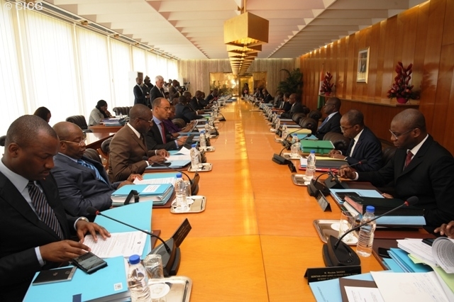 Une Conférence des Structures Gouvernementales