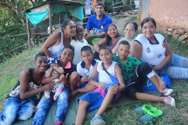 llega mi familia de españa