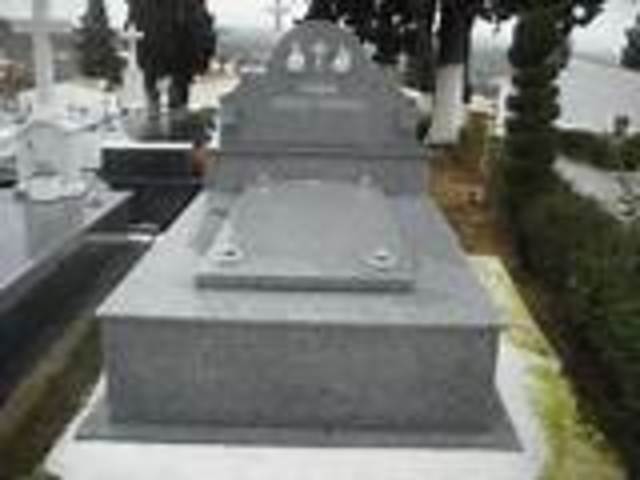 Desgracias son desgracias , pero tienen que pasar