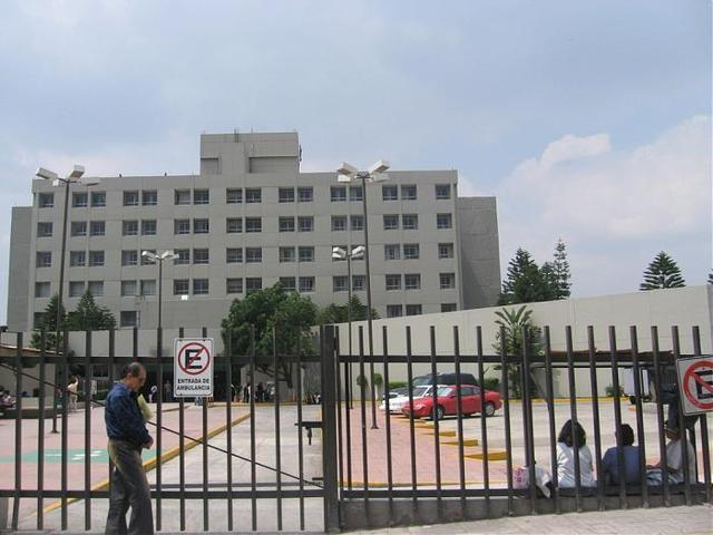 González Enríquez fundó la primera Unidad de Psiquiatría del Instituto Mexicano del Seguro Social.