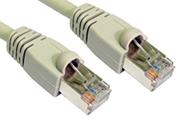Se crean los cables Ethernet.