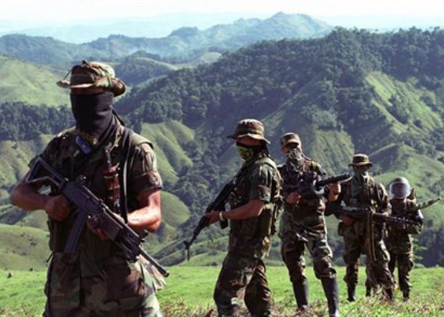 Surgimiento de grupos paramilitares