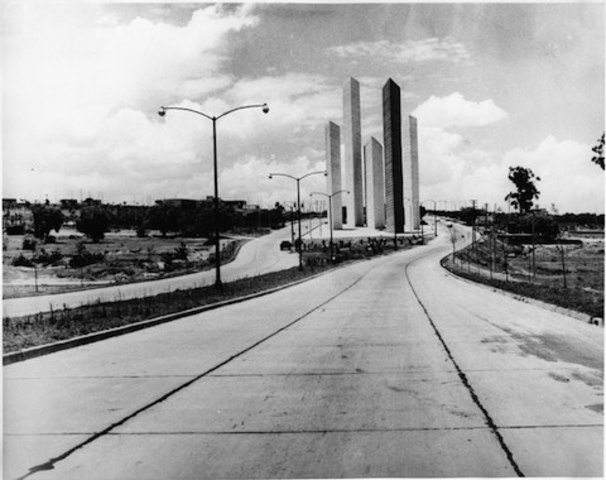 Inauguración de Ciudad Satélite
