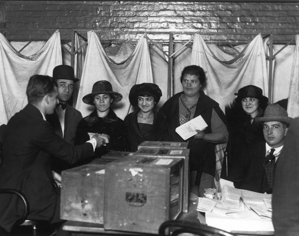 Nova llei electoral restaura el sufragi universal