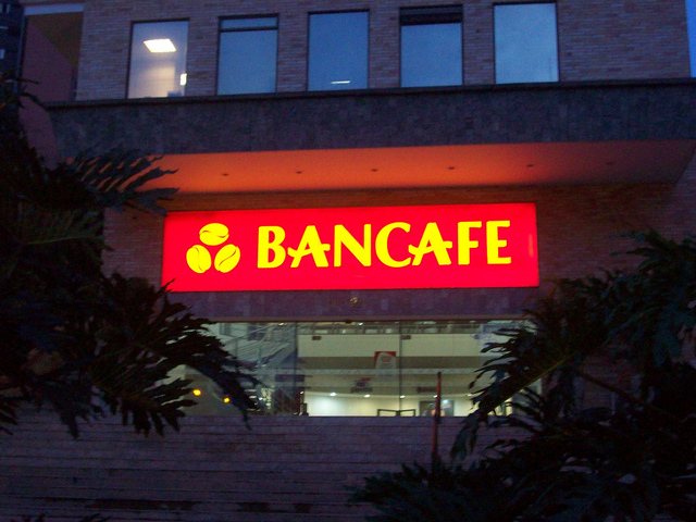 Creación del Banco Cafetero.