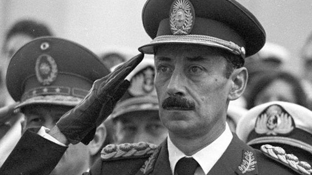 Asume el Teniente Gral. Jorge Rafel Videla