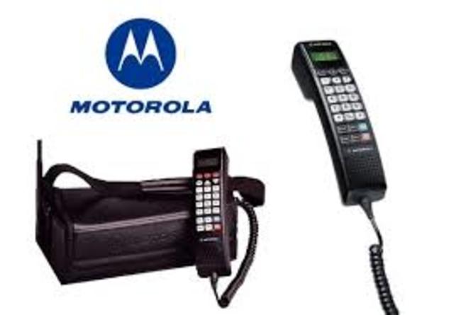 – Motorola 2900 Bag Phone