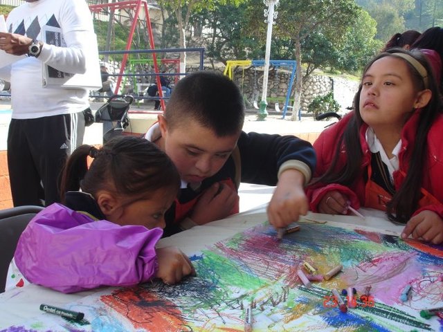 Se crean tres Centros Regionales de Recursos de Información y Orientación para la integración educativa,5 en los estados de Campeche, Baja California y Nuevo León.