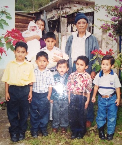 Foto con Papá Yeyito