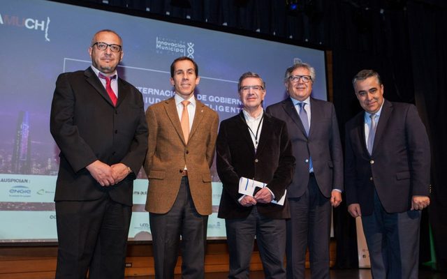 Visita Centro de Innovación Municipal de Santiago