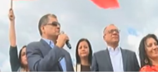 RAFAEL CORREA SE DESPIDE DE ECUADOR Y PIDE CUIDAR LA REVOLUCIÓN