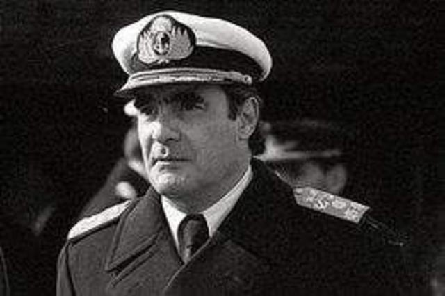 Diferencias con Massera