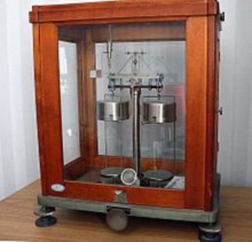 Analytical Balance