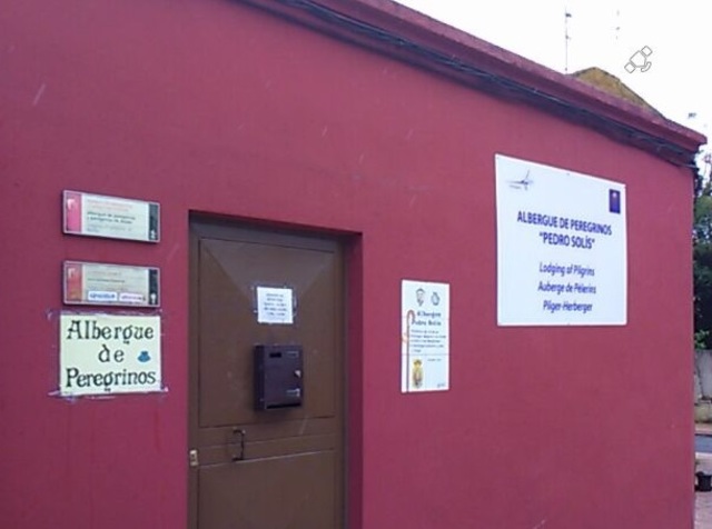 Pedro Solís funda el hospital de peregrinos en la C/ del Rivero de Avilés.