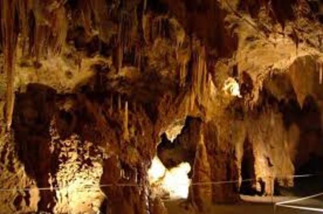 Se descubre la cueva de Arbedales en Pillarno (Castrillón)