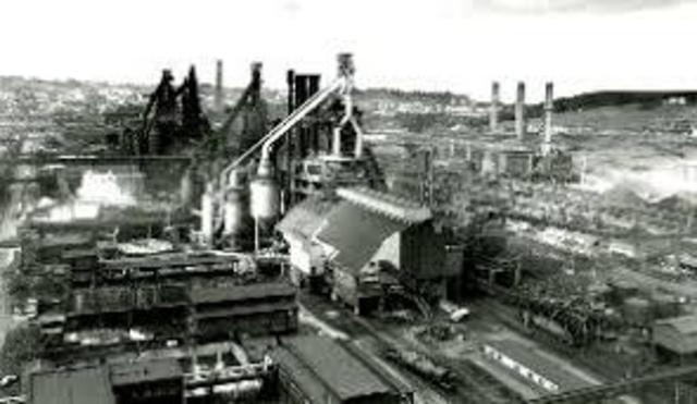 Se enciende el primer horno alto de ENSIDESA