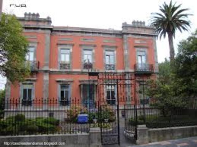 Se construye la casa de los Arias de la Noceda.