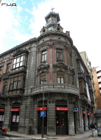 Se construye la  Casa de Eladio Muñiz o de Josefina Balsera.