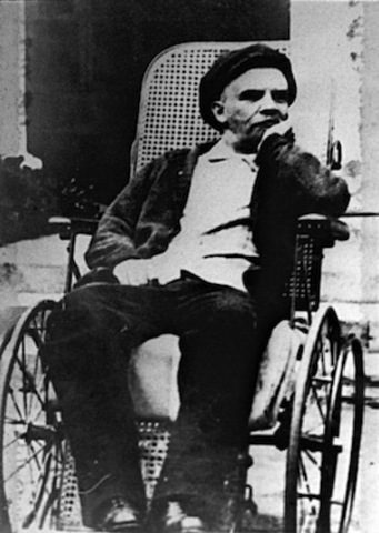Lenin suffers first stroke
