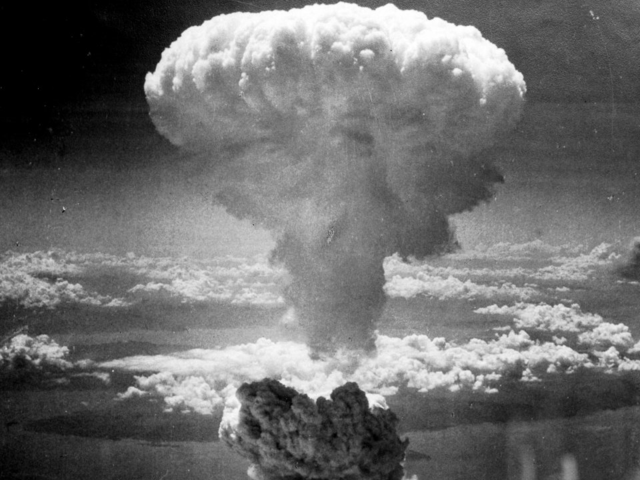 Atomic bomb dropped on Nagasaki