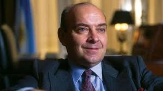 Se estatiza la deuda privada