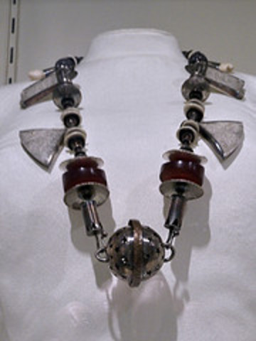 Robert Ebendorf |  | Jewelry with a Voice